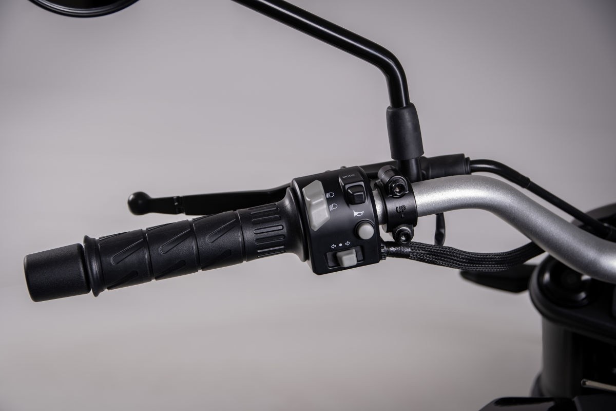 CFMoto 300CL-X Heritage: neo retrò per tutti